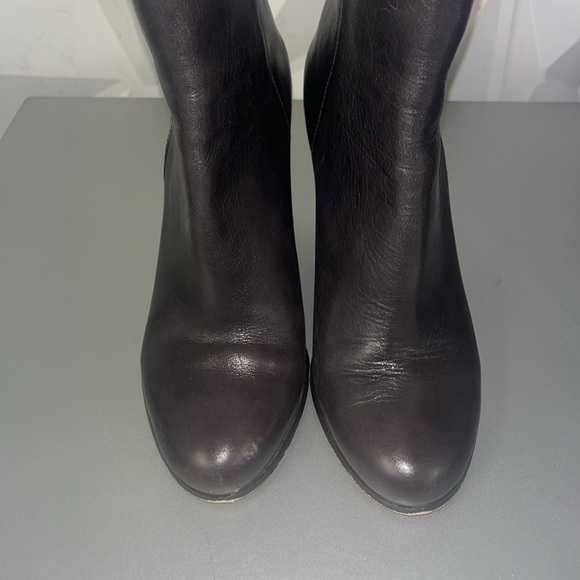 MK BOOTIES 7 1/2 - Picture 3 of 7